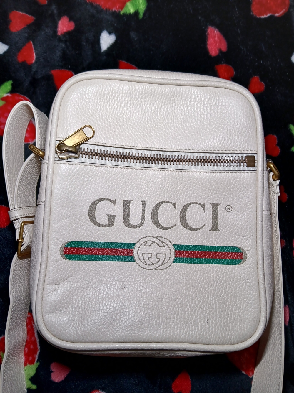 Gucci White Leather Crossbody Bag with Signature Web Stripe